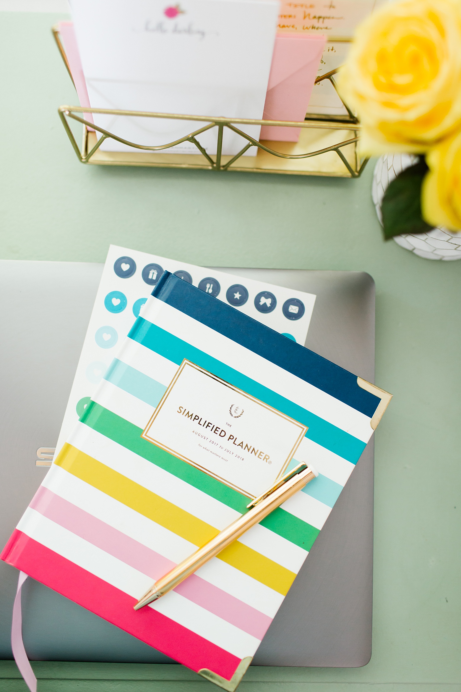 how to plan months worth of content to market your business! blog, blogging, email marketing, instagram tips, social media tips, social media schedule, pinterest tips, simplified planner, emily ley