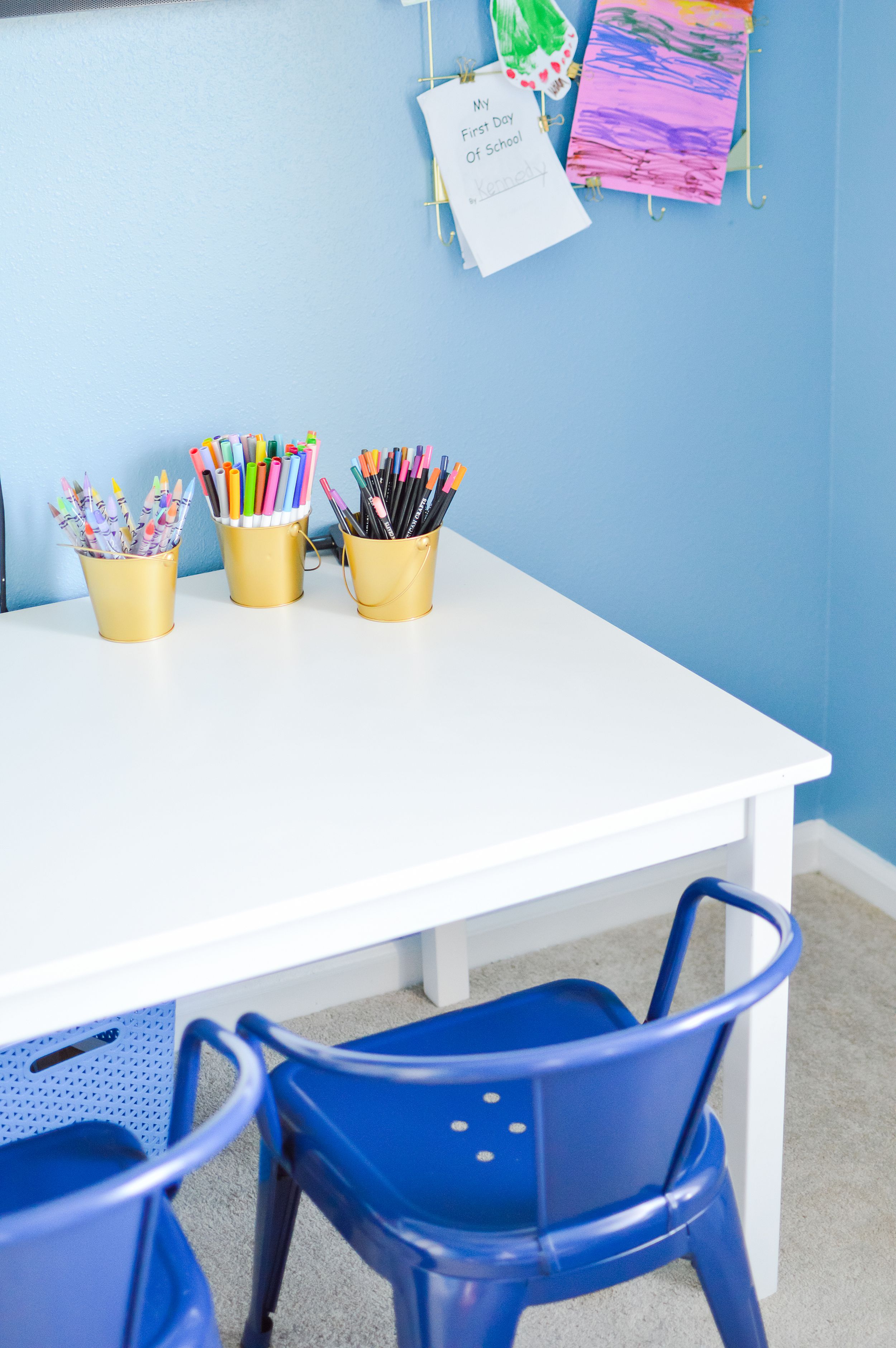 playroom white drawing table